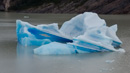 Eis in einer Bucht am Refugie Grey